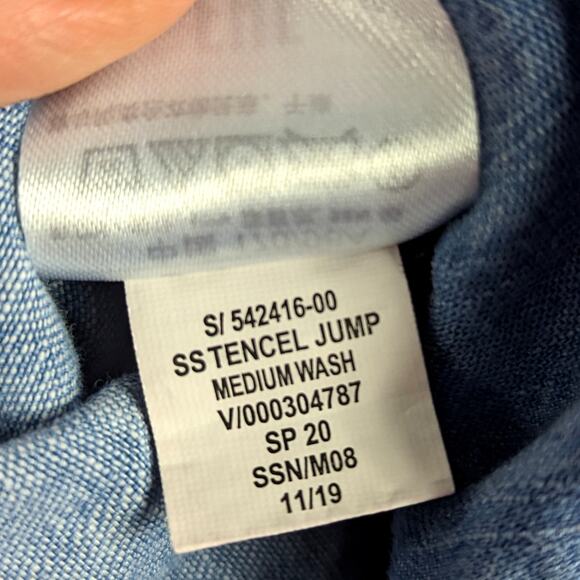 Gap Maternity Jumpsuit Women's Size Medium Lightweight Denim Chambray - Picture 8 of 8